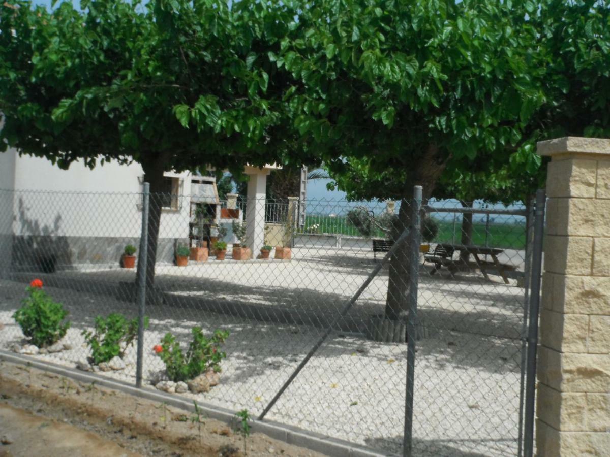 Casa Laura Guest House Deltebre Exterior photo